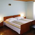 Dom wakacyjny House In - Insel Rab 36083 Supetarska Draga